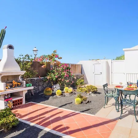 Castillo Del Aguila By Villa Playa Blanca (Lanzarote)