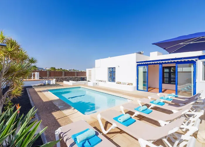 Castillo Del Aguila By Villa *