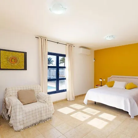 Castillo Del Aguila By Playa Blanca (Lanzarote)