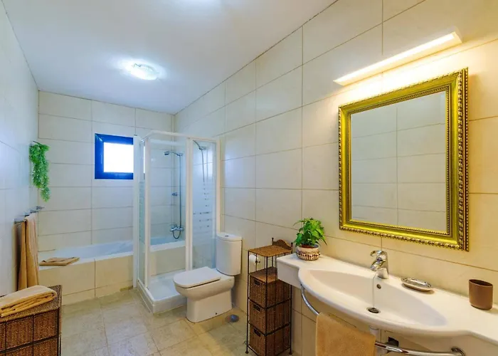 Villa Castillo Del Aguila By