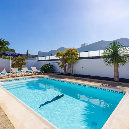 Castillo Del Aguila By