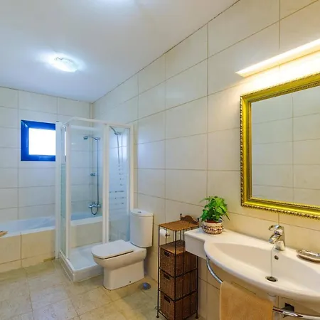 Villa Castillo Del Aguila By