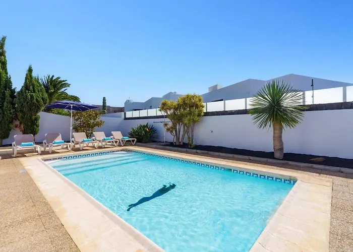 Castillo Del Aguila By Villa