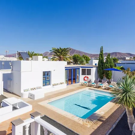 Castillo Del Aguila By